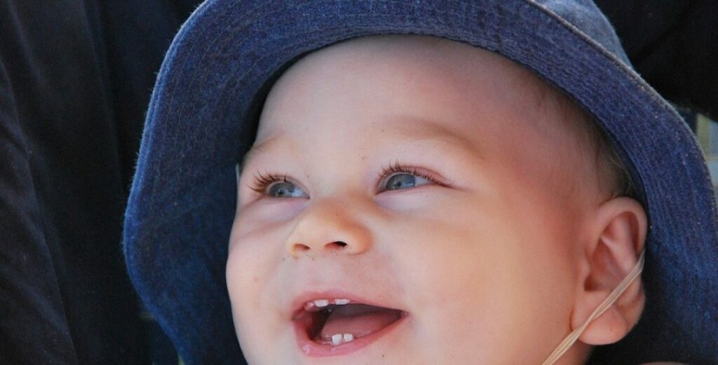 Teething Timeline: Is Your Baby’s Smile Right on Track?